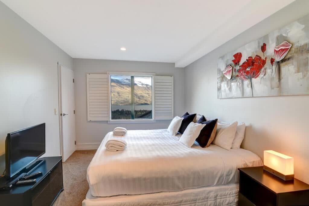 Modern 3 Bedroom With Stunning Postcard Views! كوينستاون المظهر الخارجي الصورة